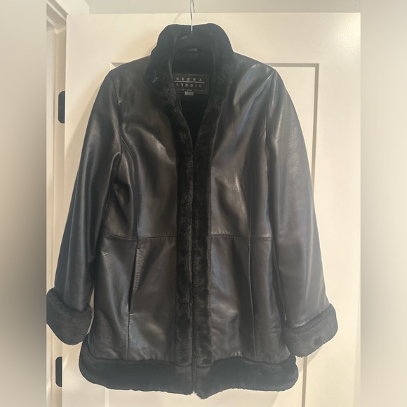 Siena Studio heavy black leather coat with faux fur lining, Size Small - Picture 7 of 7